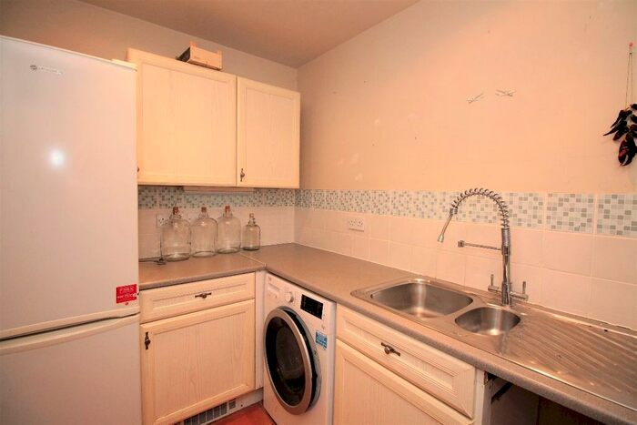 1 Bedroom Flat To Rent In Benson Court, Harston Drive, Enfield, EN3