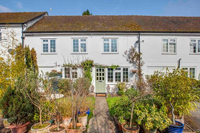 3 Bedroom Terraced House For Sale In Wooburn Mews, Wooburn Green, Buckinghamshire, HP10