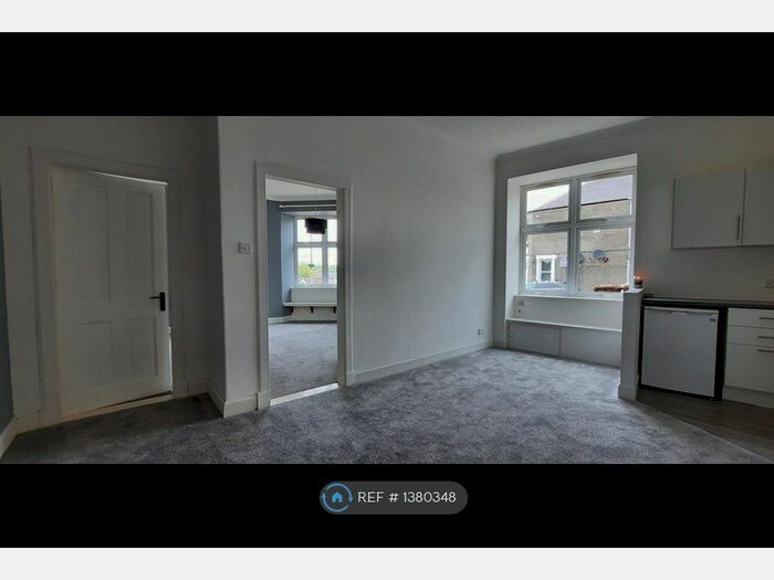 2 Bedroom Flat To Rent In Main Street, Townhill, Dunfermline, KY12