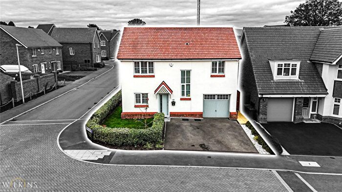 4 Bedroom Detached House For Sale In Polar Avenue, Nuneaton, Warwickshire, CV10