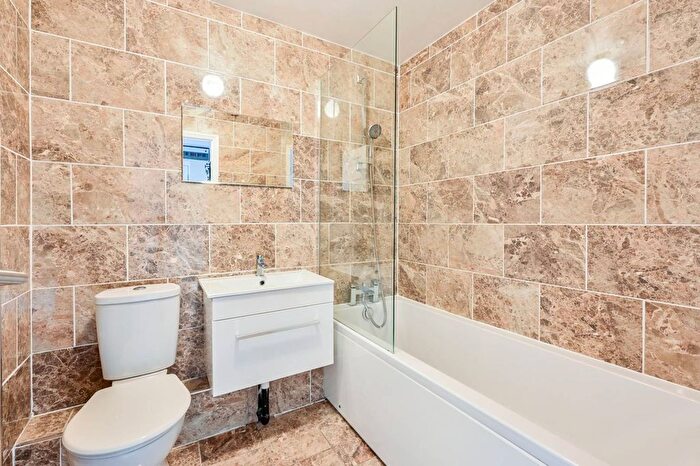 1 Bedroom Flat For Sale In Glaisher Street, Greenwich, London, SE8