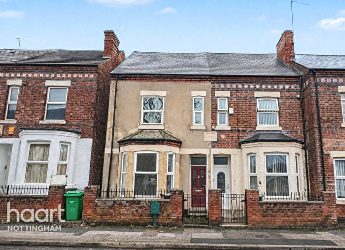 3 Bedroom End Of Terrace House For Sale In Bobbers Mill Road, Hyson Green, Nottingham, NG7