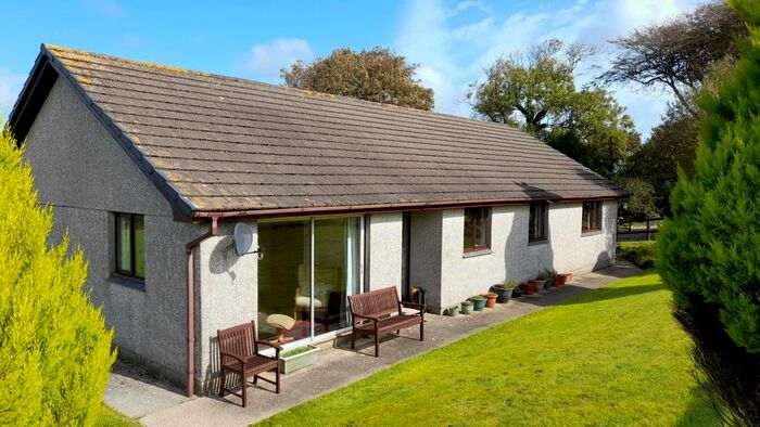 4 Bedroom Detached Bungalow For Sale In Treningle Hill, Bodmin, PL30