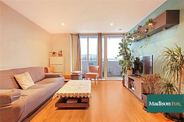 1 Bedroom Flat To Rent In Ward Road, London, E15