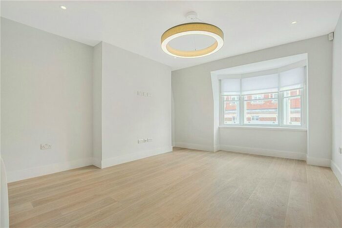 2 Bedroom Flat To Rent In Marylebone High Street, London, W1U