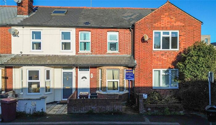 3 Bedroom Terraced House For Sale In Cardiff Road, Reading, Berkshire, RG1