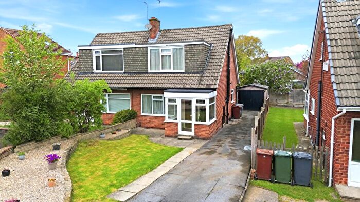 3 Bedroom Semi Detached House For Sale In Brookhill Drive, Alwoodley, Leeds, LS17