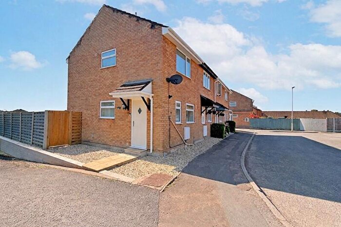 2 Bedroom End Of Terrace House For Sale In Cherry Tree Walk, Talbot Green, Pontyclun, Rhondda Cynon Taff., CF72