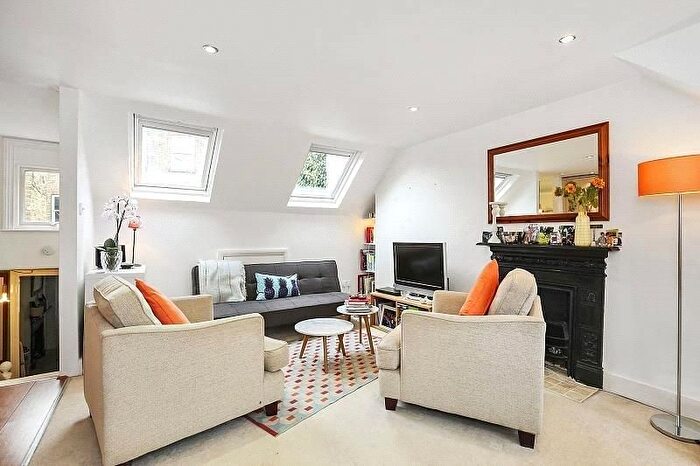 1 Bedroom Flat For Sale In Hemberton Road, Clapham, London, SW9