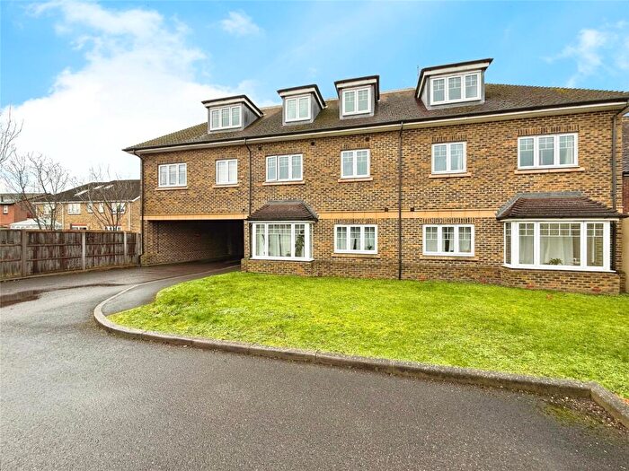 1 Bedroom Apartment For Sale In Frimley Green Road, Frimley Green, Camberley, Surrey, GU16
