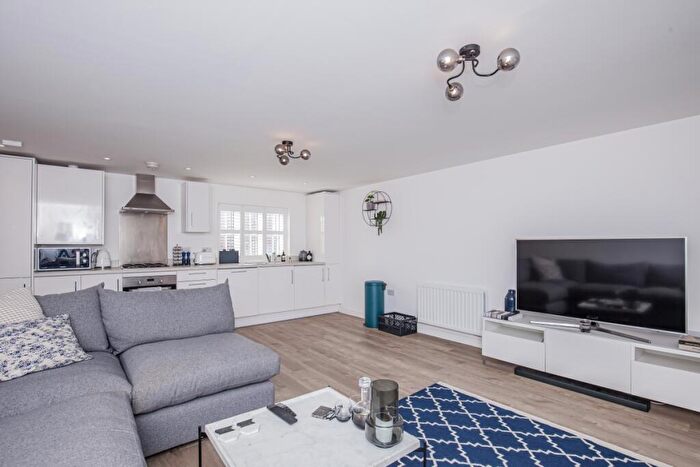 2 Bedroom Apartment To Rent In Aintree Way, Bicester, OX26