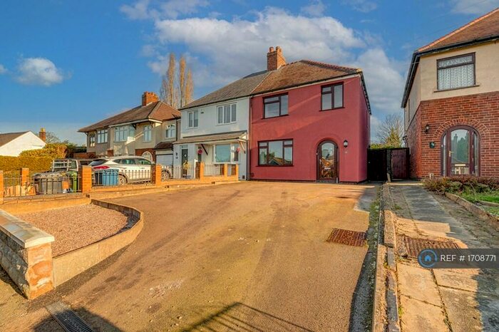 3 Bedroom Semi-Detached House To Rent In Dumolos Lane, Glascote, Tamworth, B77