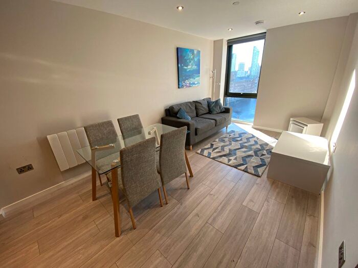 2 Bedroom Flat To Rent In Park Central, Liverpool, L3