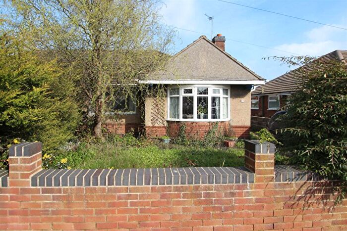 2 Bedroom Semi-Detached Bungalow For Sale In Forest Rise, Doncaster, DN4