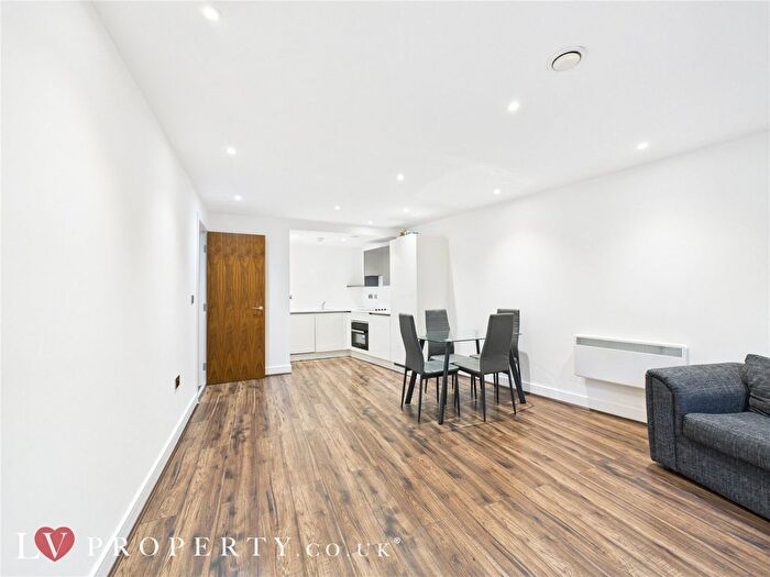 1 Bedroom Flat For Sale In Pope Street, Birmingham, West Midlands, B1