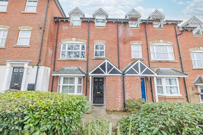 4 Bedroom House For Sale In Gardeners Place, Chartham, Canterbury, Kent, CT4