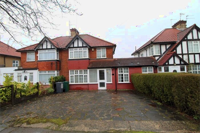 5 Bedroom Semi-Detached House To Rent In Ellesmere Avenue, London, NW7