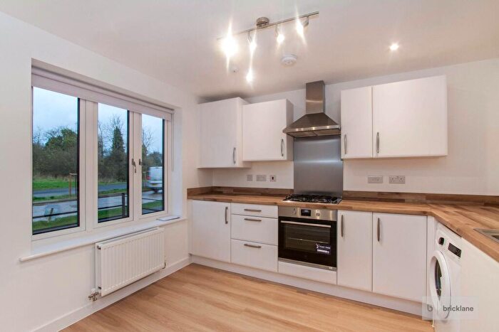 4 Bedroom House To Rent In Gainsborough Avenue, Patchway, BS10