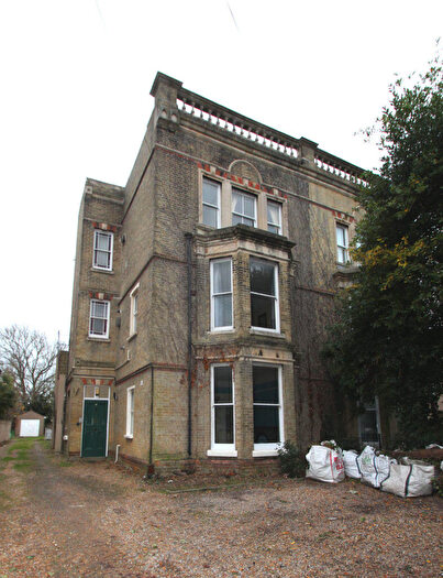 2 Bedroom Flat To Rent In Bury Road, Gosport, Hampshire, PO12