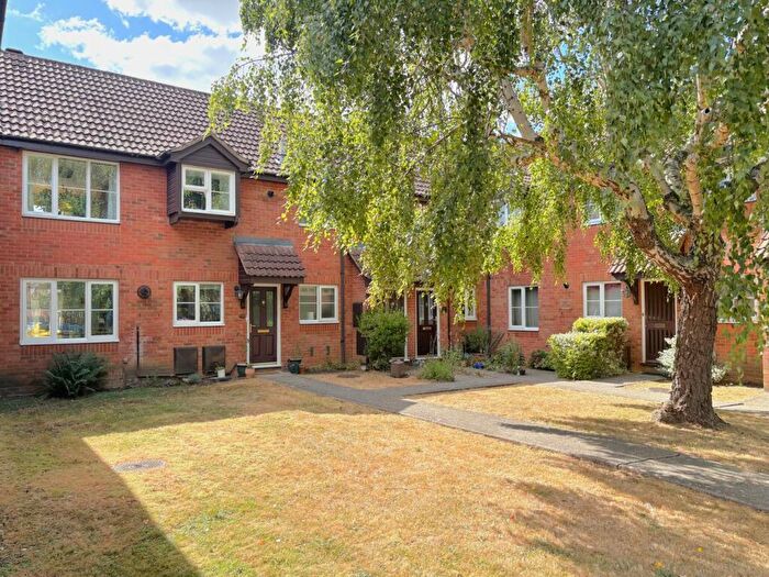2 Bedroom Maisonette For Sale In High Avenue, Letchworth Garden City, SG6