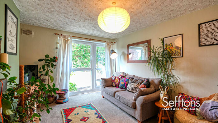 1 Bedroom Flat For Sale In Gargle Hill, Norwich, Norfolk, NR7