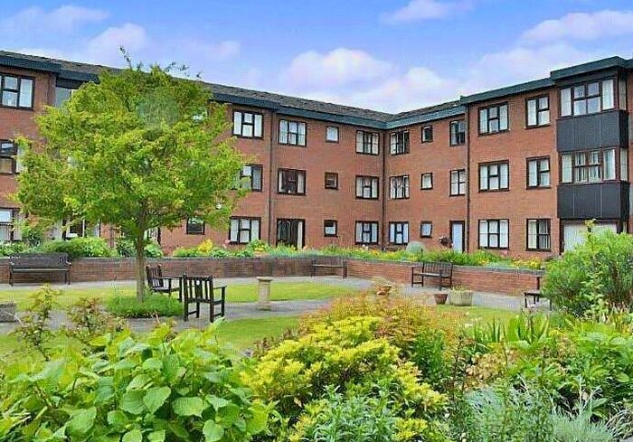 1 Bedroom Apartment To Rent In Lincoln Road, Peterborough, PE1