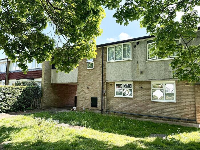 1 Bedroom Flat To Rent In Craigavon Road, Hemel Hempstead, Hertfordshire, HP2