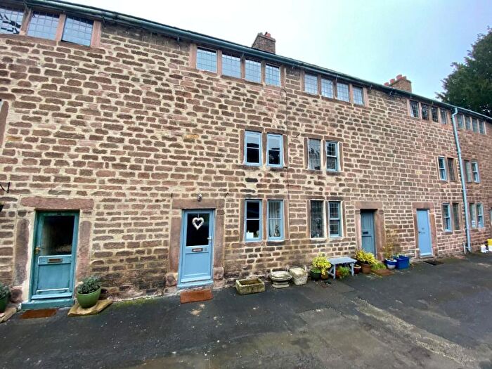 2 Bedroom Cottage To Rent In North Street, Cromford, DE4