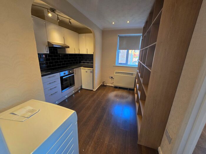 Studio To Rent In Godwin Close, Sewardstone Road, London, E4