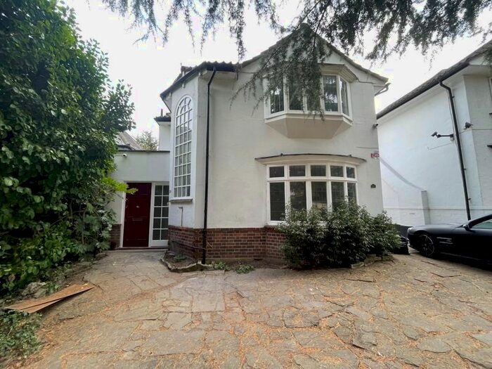4 Bedroom Detached House To Rent In Canons Drive, Canons Park, Edgware, HA8
