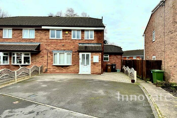 4 Bedroom Semi-Detached House To Rent In Rosse Court, Solihull, B92