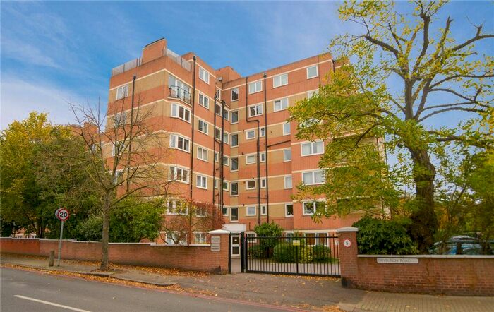 1 Bedroom Flat To Rent In Belvedere Court, - Upper Richmond Road, SW15