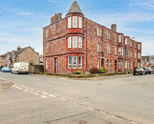 2 Bedroom Flat For Sale In Round Riding Road, Dumbarton, G82