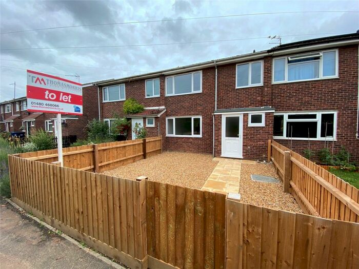 4 Bedroom Terraced House To Rent In Spinney Way, St. Ives, PE27