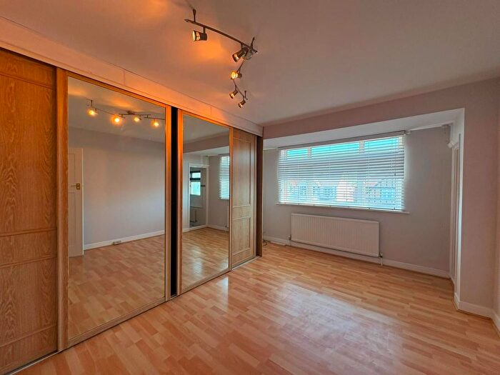 3 Bedroom Semi Detached House To Rent In Locket Road, Harrow, HA3