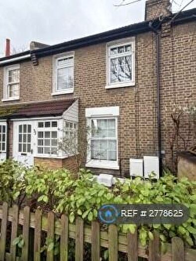 2 Bedroom Terraced House To Rent In Lyveden Road, London, SE3