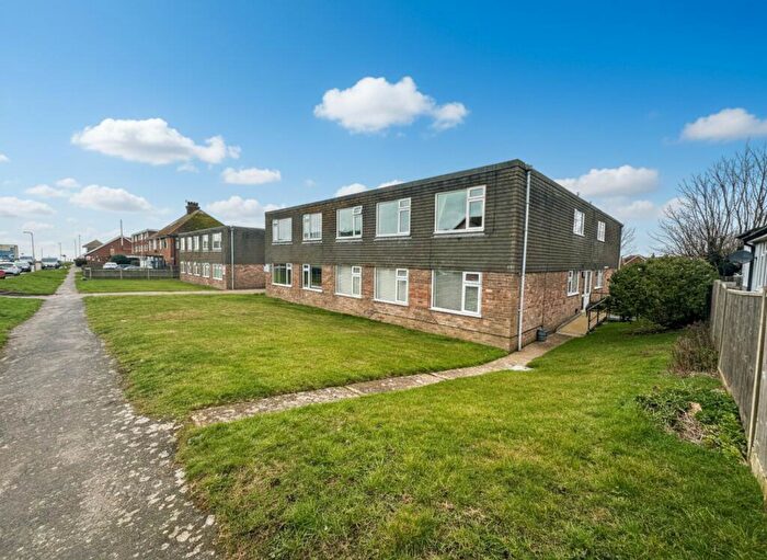 2 Bedroom Flat For Sale In Greenacres, Central Avenue, Telscombe Cliffs, BN10