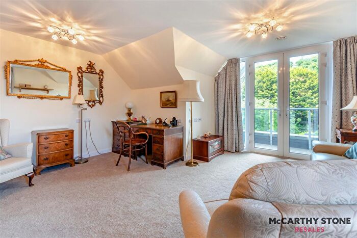 1 Bedroom Flat For Sale In Filey Road, Scarborough, YO11