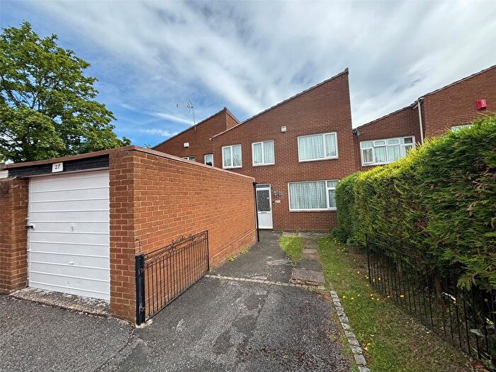 4 Bedroom Terraced House For Sale In Dalelands, Telford, Shropshire, TF3