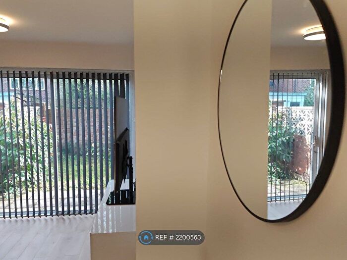 4 Bedroom Semi-Detached House To Rent In Thanet Road, Bexley, DA5