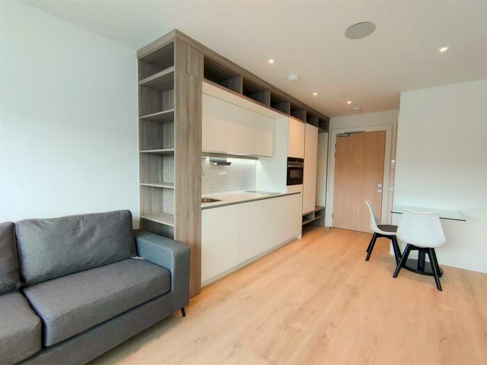 Studio To Rent In Ewing House, Brentwood, CM14