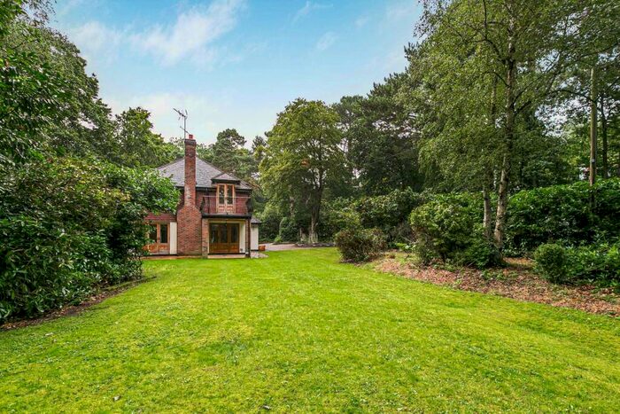 5 Bedroom Detached House To Rent In West Riding, Tewin, Welwyn, AL6