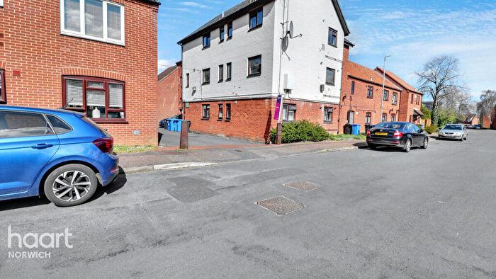 2 Bedroom Flat For Sale In Cotterall Court, Norwich, NR5