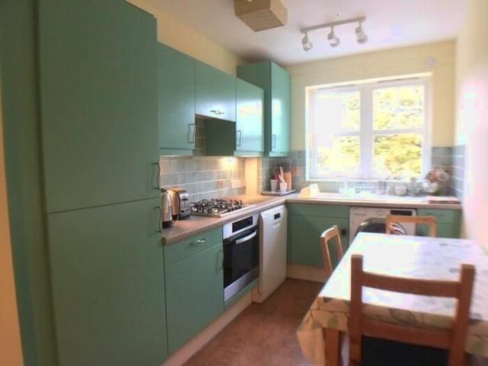 2 Bedroom Flat To Rent In New Cut Rigg, Edinburgh, EH6