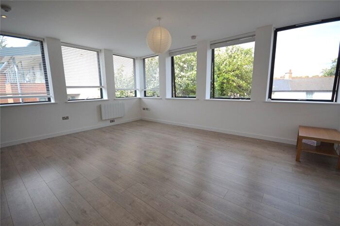 1 Bedroom Flat To Rent In Rivers House, Springfield Road, Chelmsford, Essex, CM2