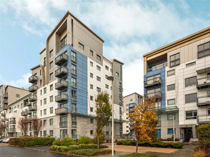 3 Bedroom Flat To Rent In Western Harbour Terrace, Edinburgh, EH6