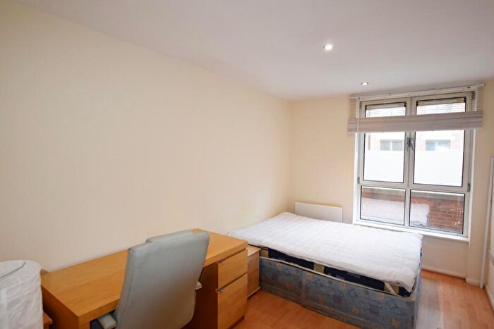 2 Bedroom Apartment To Rent In One Fletcher Gate, Adams Walk, Nottingham, Nottinghamshire, NG1