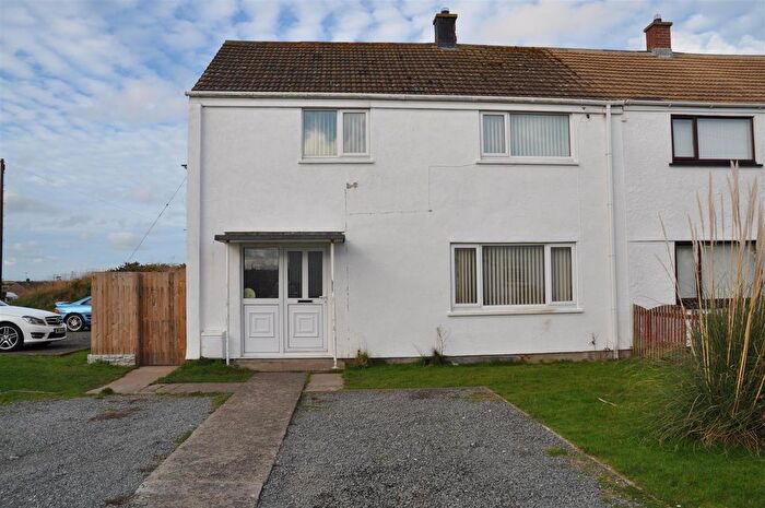 4 Bedroom Terraced House To Rent In Dol Eithin, Caergeiliog, Holyhead, LL65