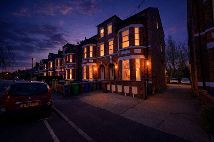 1 Bedroom Apartment To Rent In Central Road, Manchester, M20