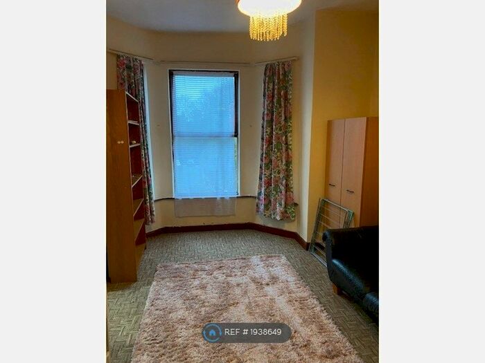 Studio To Rent In Manley Road, Manchester, M16